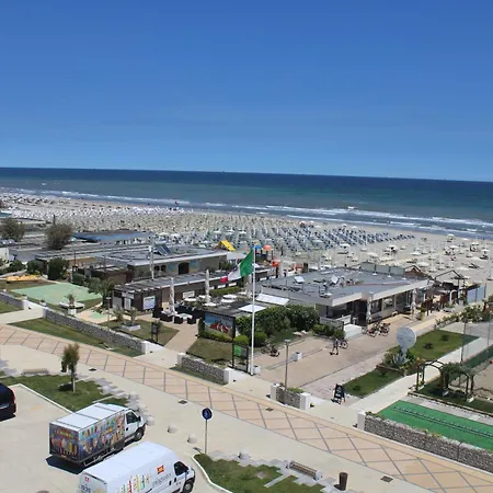 Viamare 3* ميلانو ماريتيما