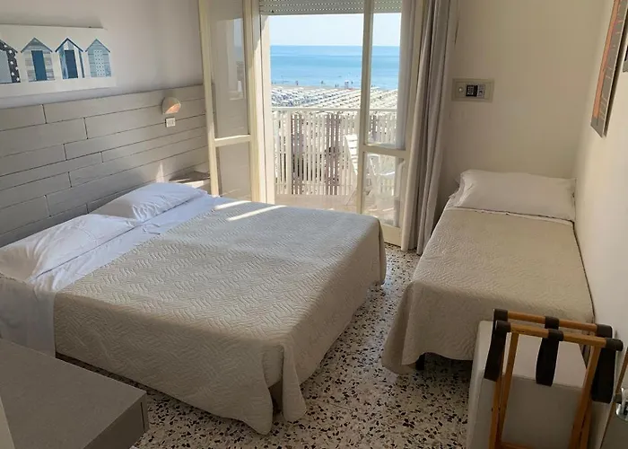 Viamare فندق ميلانو ماريتيما