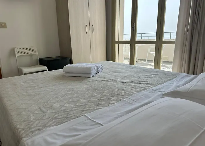 Viamare فندق ميلانو ماريتيما