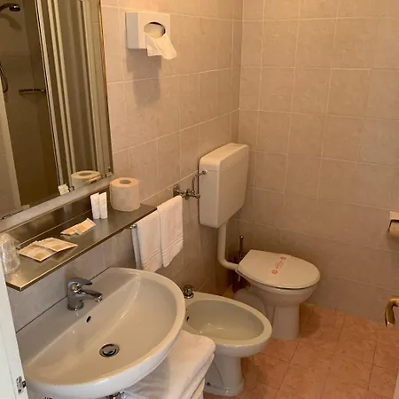 Viamare Отель 3*