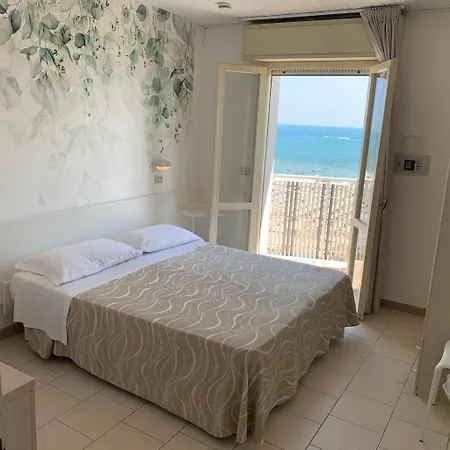 Viamare Отель 3*