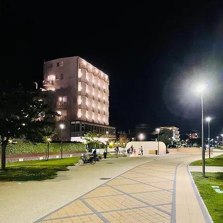 Viamare Отель