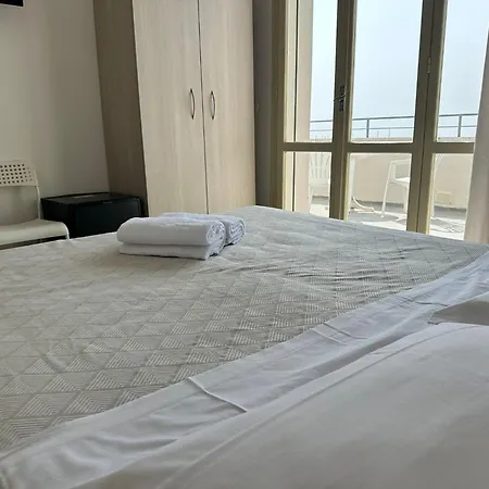 Viamare فندق ميلانو ماريتيما