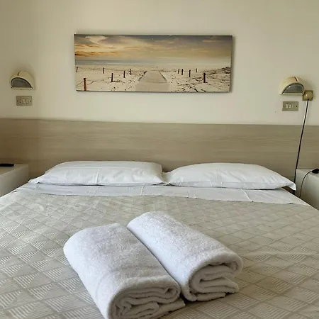 Viamare Отель 3*