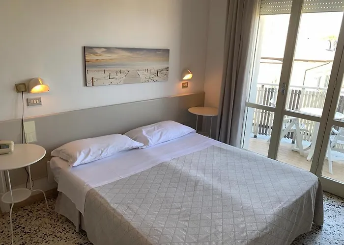 Viamare 3* ميلانو ماريتيما