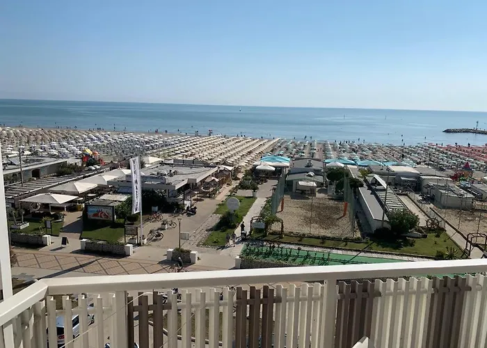 Viamare 3* ميلانو ماريتيما