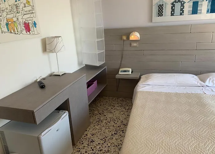 Viamare فندق