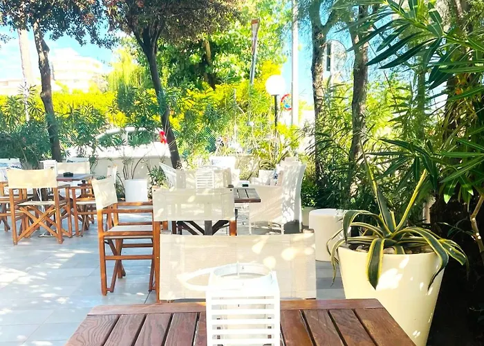 Viamare 3* ميلانو ماريتيما